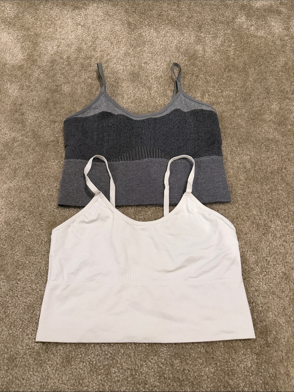 Skinnygirl Gray and White Seamless Crop Bralettes. NO TAGS. POSSIBLY MEDIUM.